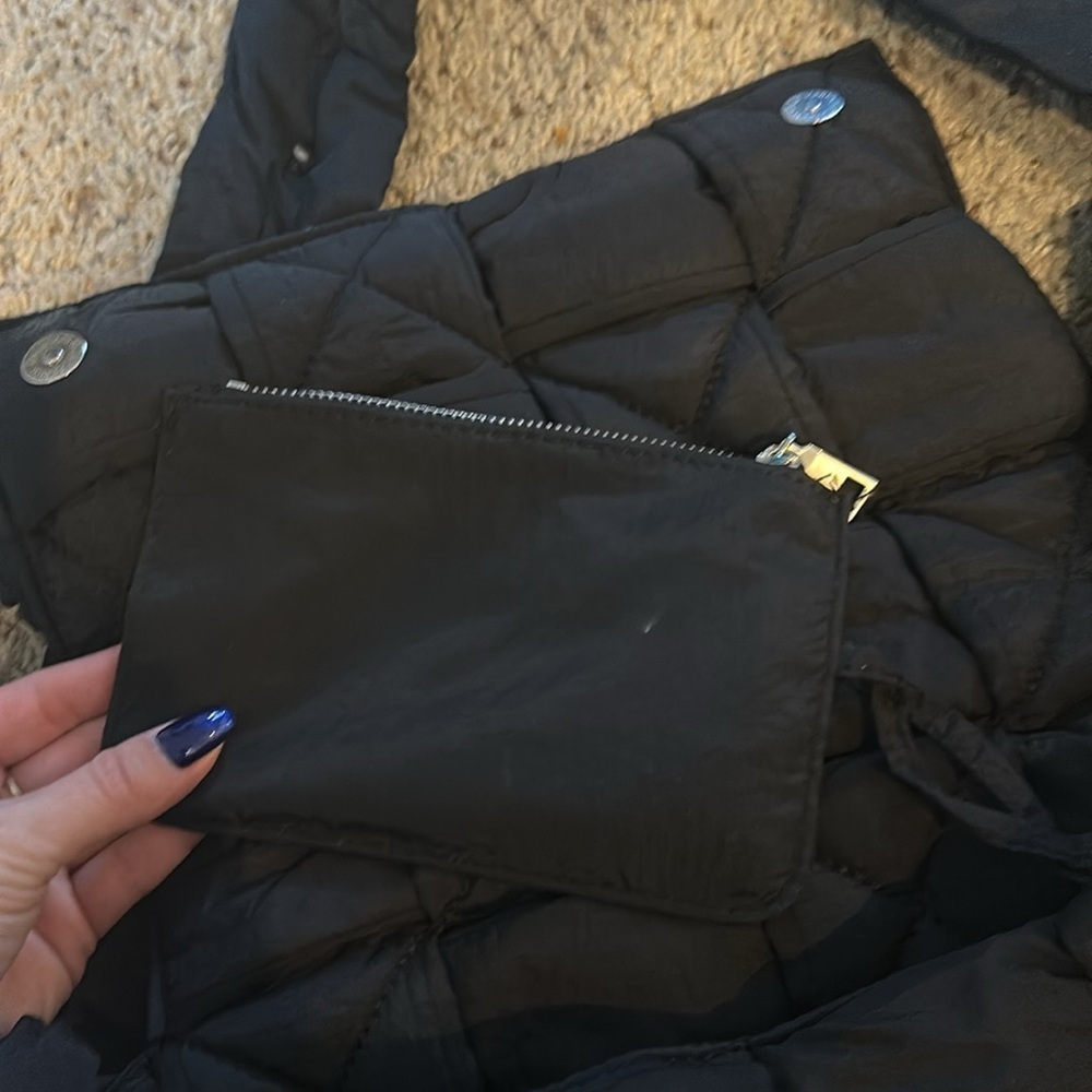 Cassette woven crossbody bag - Picture 5 of 5